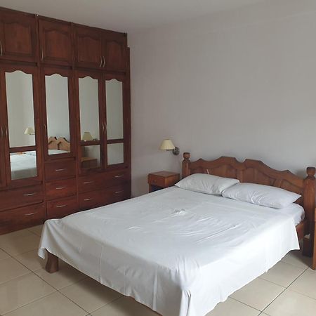 Palmont Commercial Self-Catering Apartments - Beau Vallon Бо-Валлон Экстерьер фото