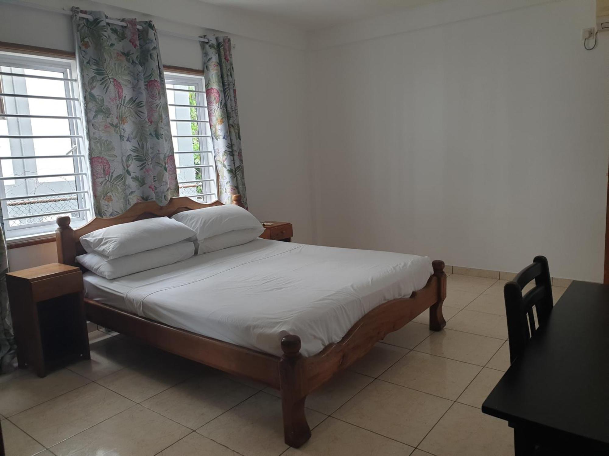 Palmont Commercial Self-Catering Apartments - Beau Vallon Бо-Валлон Экстерьер фото