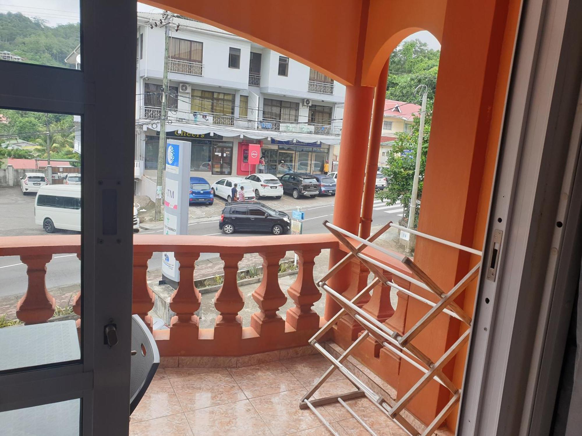 Palmont Commercial Self-Catering Apartments - Beau Vallon Бо-Валлон Экстерьер фото